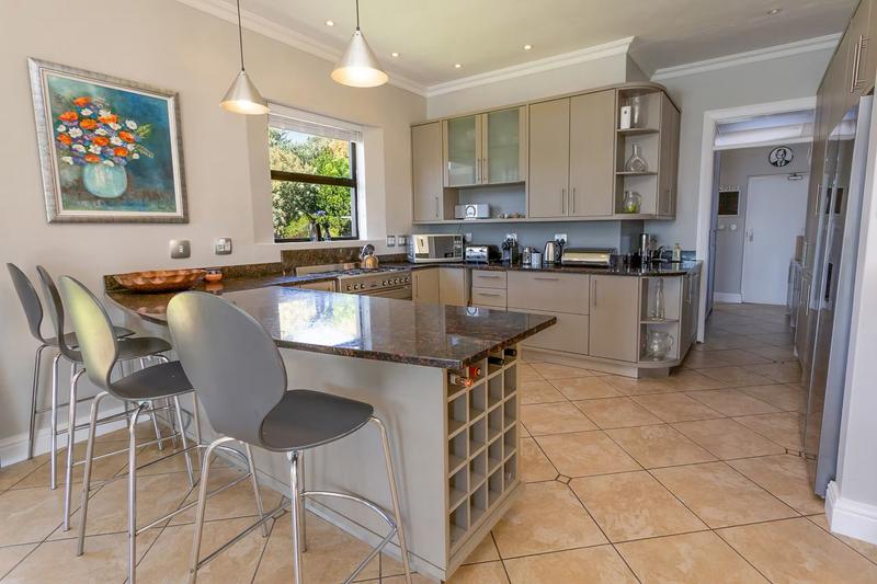 To Let 4 Bedroom Property for Rent in Crofters Valley Western Cape
